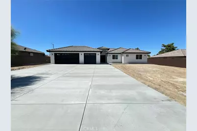 10674 Victor Avenue, Hesperia, CA 92345 - Photo 2