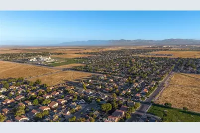2715 E Avenue J6, Lancaster, CA 93535 - Photo 46