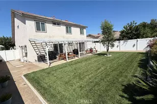 14325 Shadow Dr, Fontana, CA 92337 - Photo 24