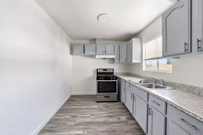 9614 Graham Ave, Los Angeles, CA 90002 - Photo 40