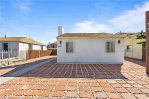 9614 Graham Ave, Los Angeles, CA 90002 - Photo 6