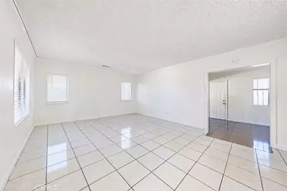 9614 Graham Ave, Los Angeles, CA 90002 - Photo 26