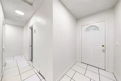 9614 Graham Ave, Los Angeles, CA 90002 - Photo 10