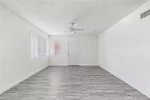 9614 Graham Ave, Los Angeles, CA 90002 - Photo 44