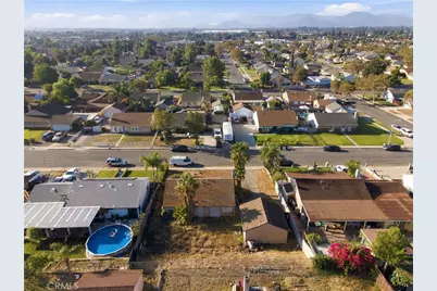 1360 W Van Koevering Street, Rialto, CA 92376 - Photo 20