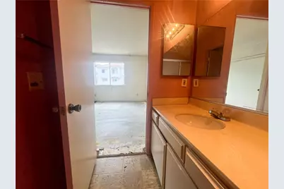 6100 Rugby Avenue #113, Huntington Park, CA 90255 - Photo 12