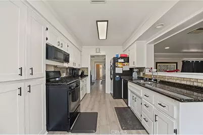 352 N Westridge Avenue, Glendora, CA 91741 - Photo 18