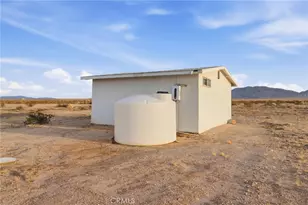 77420 Raymond Dr, 29 Palms MCB, CA 92277 - Photo 10