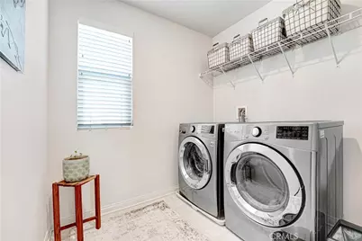 11809 Vienna, Los Angeles, CA 90047 - Photo 16