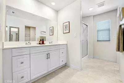 11809 Vienna, Los Angeles, CA 90047 - Photo 14