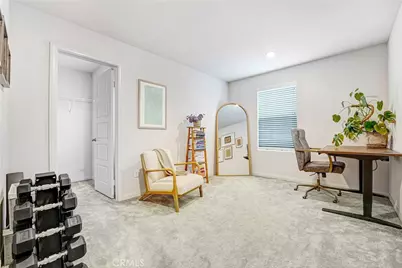 11809 Vienna, Los Angeles, CA 90047 - Photo 20