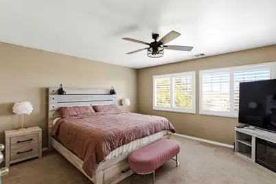 2307 Cornflower Way, Palmdale, CA 93551 - Photo 16