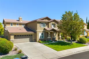 2307 Cornflower Way, Palmdale, CA 93551 - Photo 2