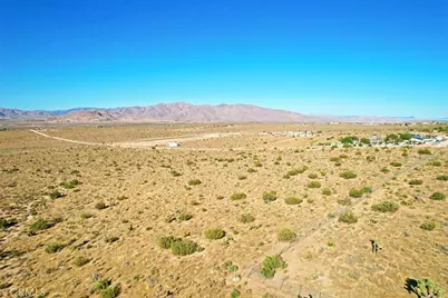 85 Valley Vista Avenue, Apple Valley, CA 92308 - Photo 18