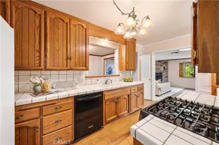 1483 Wells Ave, Claremont, CA 91711 - Photo 10