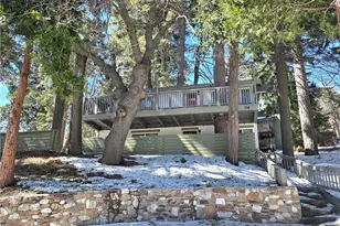 738 W Victoria Ct, Lake Arrowhead, CA 92352 - Photo 2