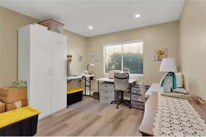 13032 Rainwood Court, Victorville, CA 92395 - Photo 16