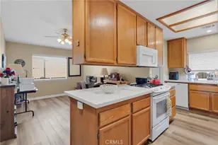 13032 Rainwood Ct, Victorville, CA 92395 - Photo 10
