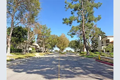818 Lancaster, Claremont, CA 91711 - Photo 36