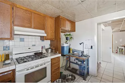 9519 Maple, Hesperia, CA 92345 - Photo 8