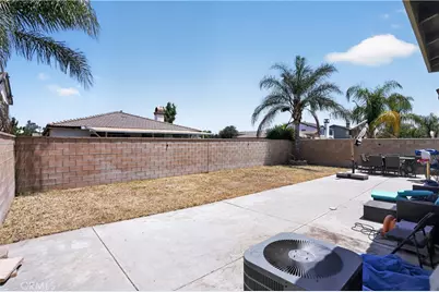 17040 Red Cedar Court, Fontana, CA 92337 - Photo 32
