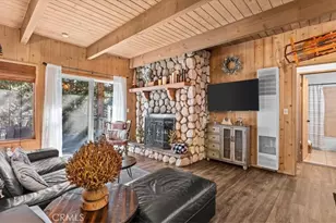 613 E Victoria Ct, Lake Arrowhead, CA 92352 - Photo 1