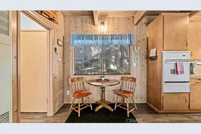 613 E Victoria Court, Lake Arrowhead, CA 92352 - Photo 10