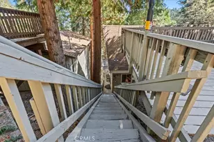 613 E Victoria Ct, Lake Arrowhead, CA 92352 - Photo 4