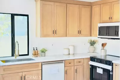 18020 Gerritt Place, Cerritos, CA 90703 - Photo 26