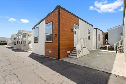 8250 Lankershim Boulevard #Space 45, North Hollywood, CA 91605 - Photo 2
