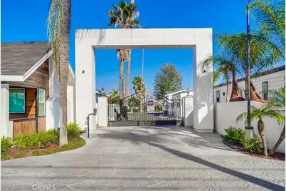 8250 Lankershim Boulevard #80, North Hollywood, CA 91605 - Photo 24