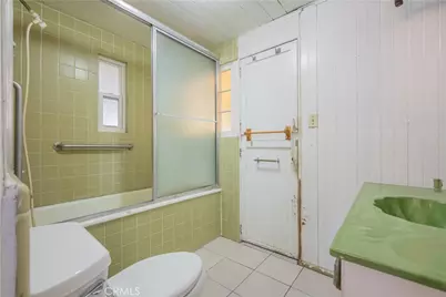 947 N Glendora Avenue, Glendora, CA 91741 - Photo 12