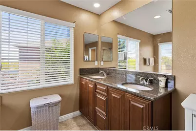 9274 Begonia Avenue, Hesperia, CA 92344 - Photo 32