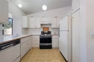 6846 Plum Way, Rancho Cucamonga, CA 91739 - Photo 2