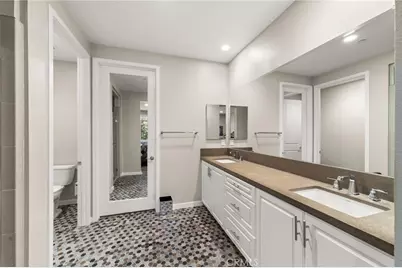 10832 Flora, Cypress, CA 90720 - Photo 18
