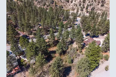 5761 Sheep Creek, Wrightwood, CA 92397 - Photo 32