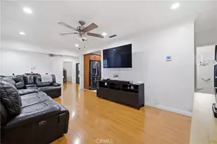 156 E 49th, Long Beach, CA 90805 - Photo 4
