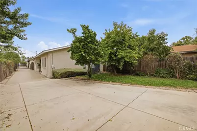 156 E 49th, Long Beach, CA 90805 - Photo 18