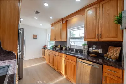 2129 W Cerritos, Anaheim, CA 92804 - Photo 10