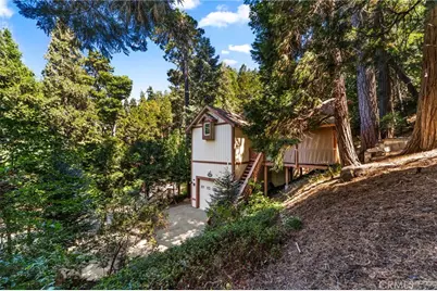 24599 Geneva, Crestline, CA 92325 - Photo 36