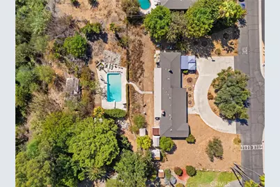8170 Grapewin, Corona, CA 92880 - Photo 40