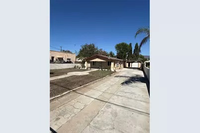 1084 W 14th Street, San Bernardino, CA 92411 - Photo 2