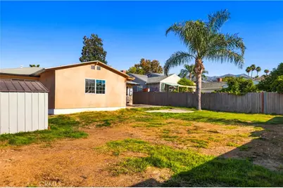 512 N Lazard Street, San Fernando, CA 91340 - Photo 46