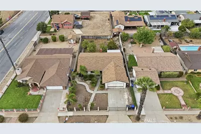 17710 Malaga Drive, Fontana, CA 92336 - Photo 30