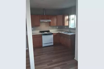 664 W 16th, San Bernardino, CA 92405 - Photo 2