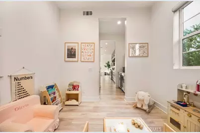27762 Lens, Valencia, CA 91381 - Photo 22