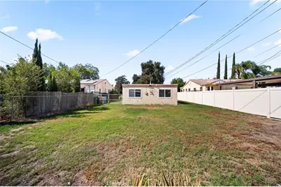 2925 N Sierra Way, San Bernardino, CA 92405 - Photo 24