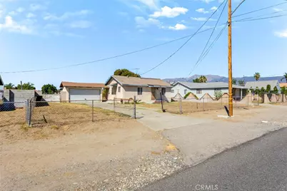 8982 Elm Avenue, Fontana, CA 92335 - Photo 2