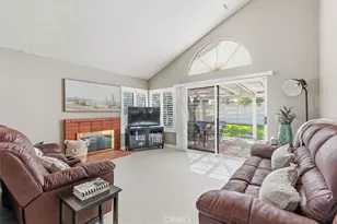 15085 Primrose Ct, Fontana, CA 92336 - Photo 4
