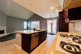 12758 Royal Palm Ln, Riverside, CA 92503 - Photo 8